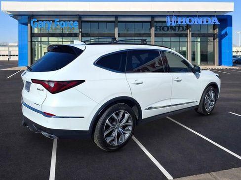 Used 2023 Acura MDX SH-AWD w/ Technology Package image 2