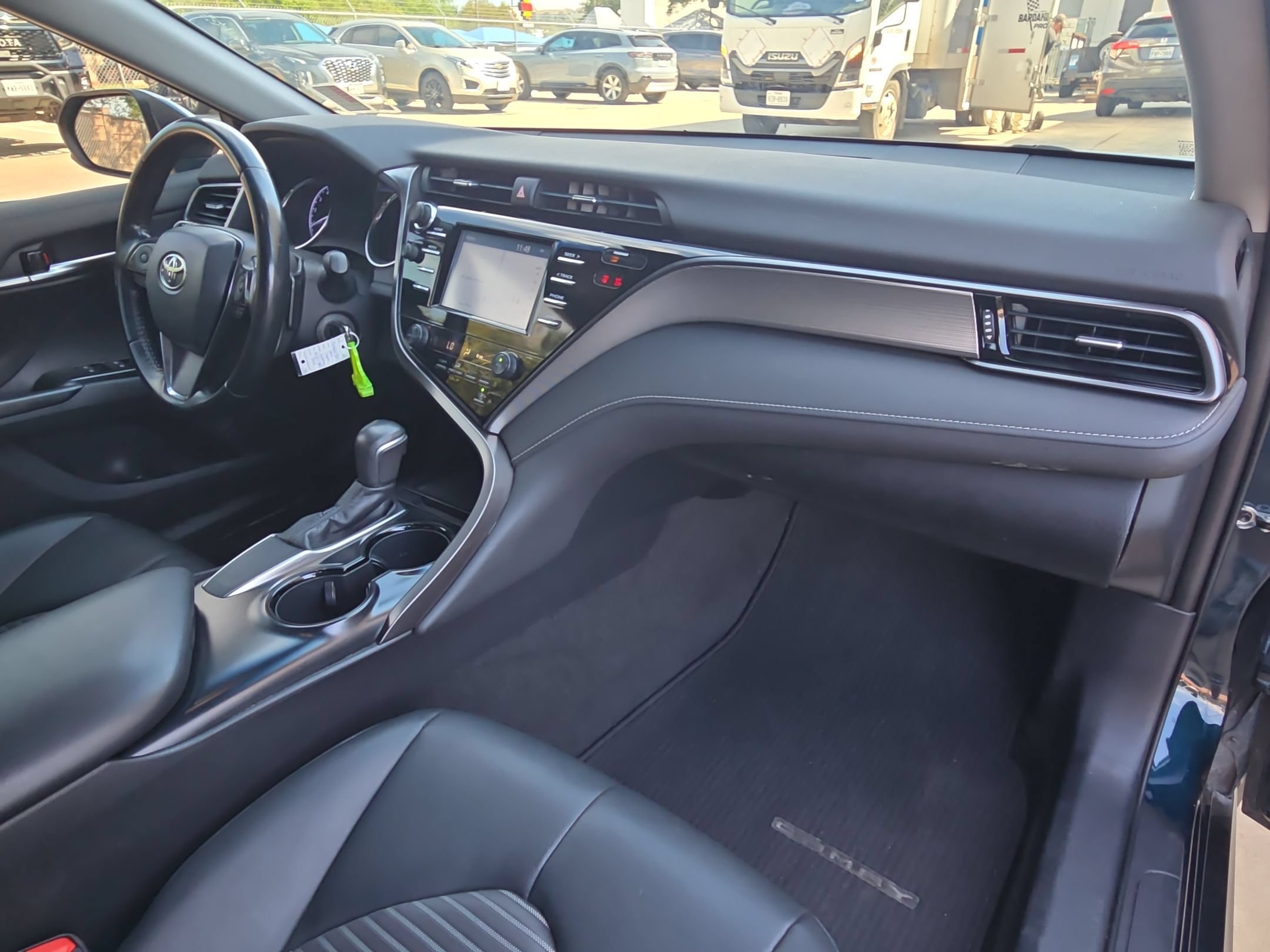 Used 2019 Toyota Camry SE FWD image 28