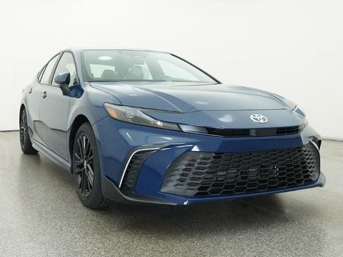 New 2026 Toyota Camry SE FWD image 30