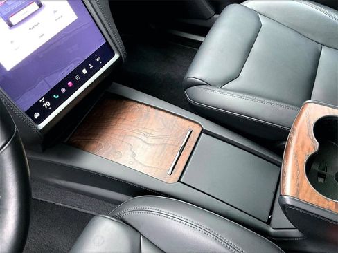 Used 2020 Tesla Model X Long Range image 20