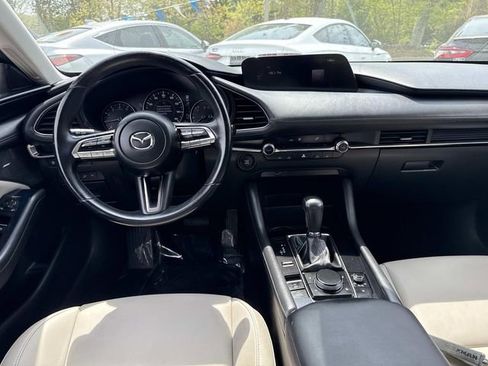 Used 2019 MAZDA MAZDA3 AWD Sedan w/ Preferred Package image 16