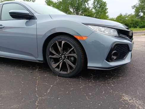Used 2019 Honda Civic Sport image 3