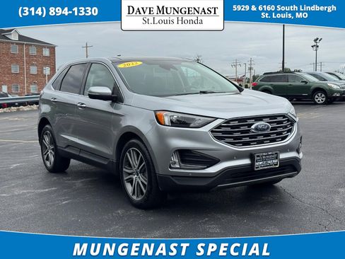 Used 2022 Ford Edge Titanium w/ Class II Trailer Tow Package AWD/4WD image 1