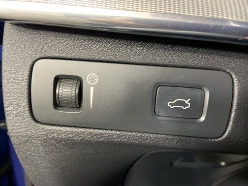 Used 2016 Volvo XC90 T5 R-Design image 30