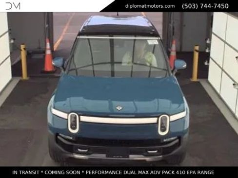 Used 2024 Rivian R1S Adventure image 2