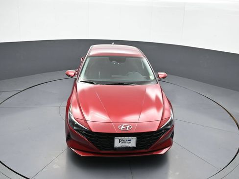 Certified 2023 Hyundai Elantra SEL w/ Convenience Package FWD image 32