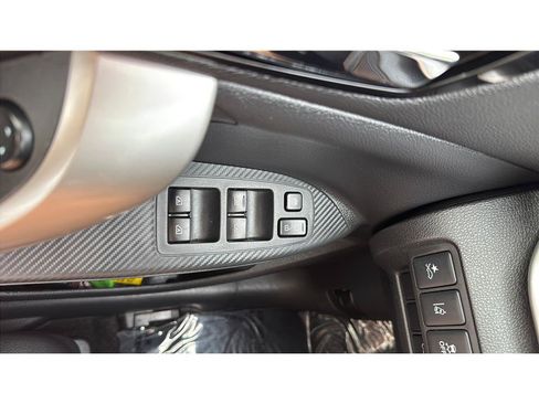Used 2024 Mitsubishi Eclipse Cross SE AWD/4WD image 31
