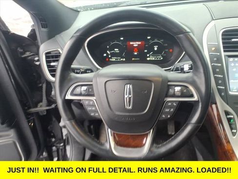 Used 2019 Lincoln Nautilus Select image 17