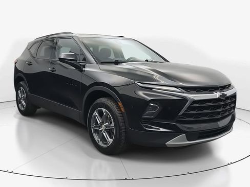 Used 2023 Chevrolet Blazer LT w/ Convenience Package image 2