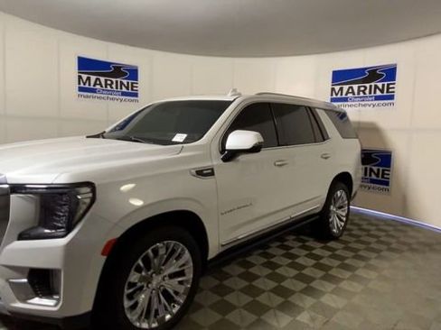 Used 2021 GMC Yukon Denali w/ Denali Premium Package RWD image 6