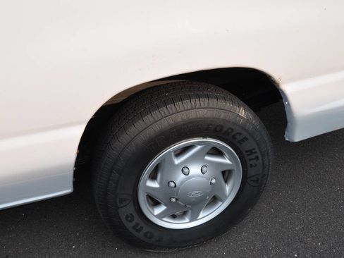 Used 2013 Ford E-250 and Econoline 250 Extended w/ PWR Group image 14