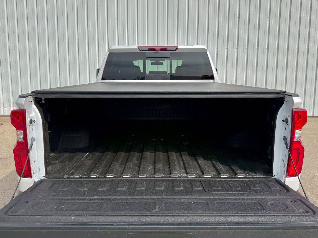 Used 2023 Chevrolet Silverado 2500 High Country AWD/4WD image 17
