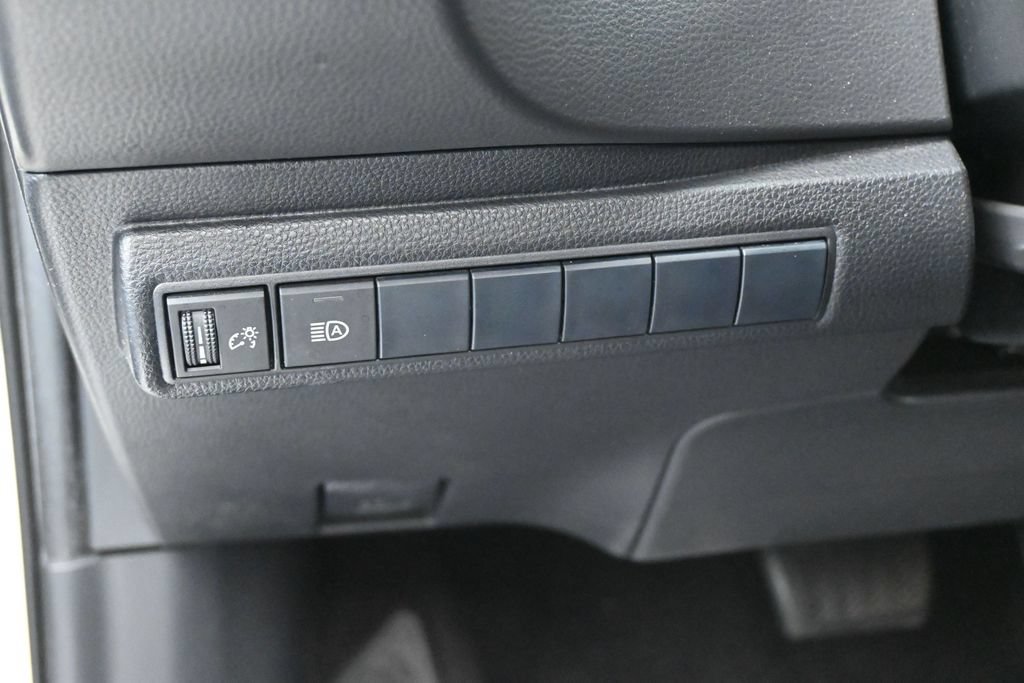 Used 2019 Toyota Corolla SE FWD image 15
