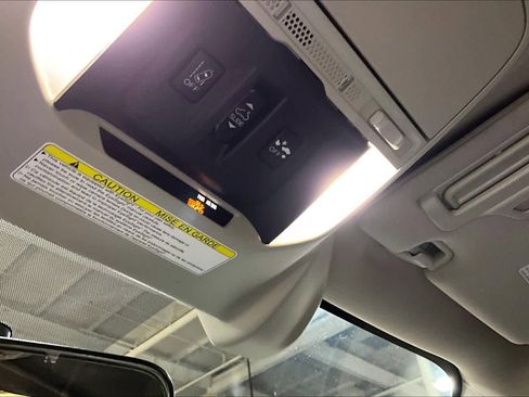 Used 2019 Subaru Forester Premium w/ All-Weather Package image 35