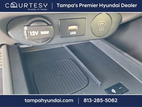 Certified 2025 Hyundai Elantra Sport image 28