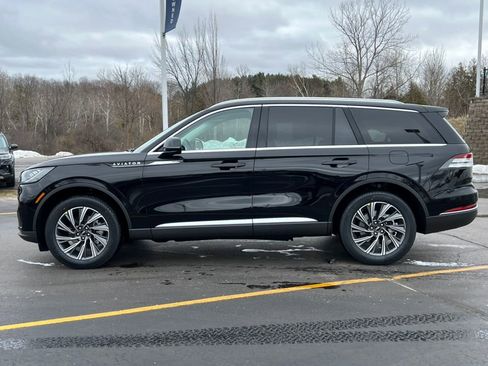 New 2026 Lincoln Aviator AWD image 39