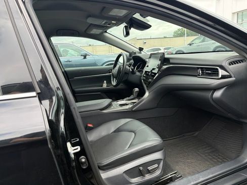 Used 2023 Toyota Camry XLE w/ Cold Weather Package FWD image 2