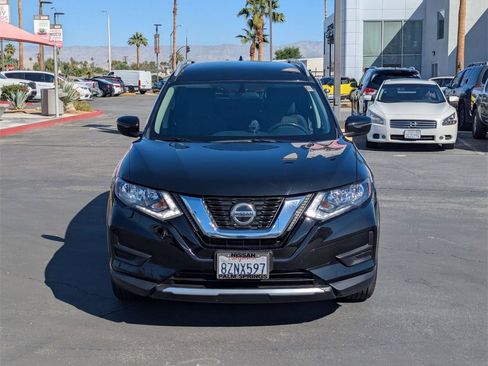 Used 2018 Nissan Rogue SV image 7