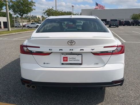 Certified 2025 Toyota Camry SE image 5