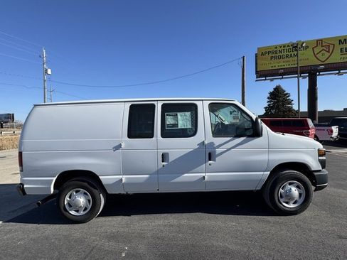 Used 2012 Ford E-250 and Econoline 250 image 21
