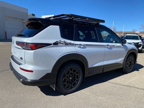 New 2026 Mitsubishi Outlander Trail Edition image 5