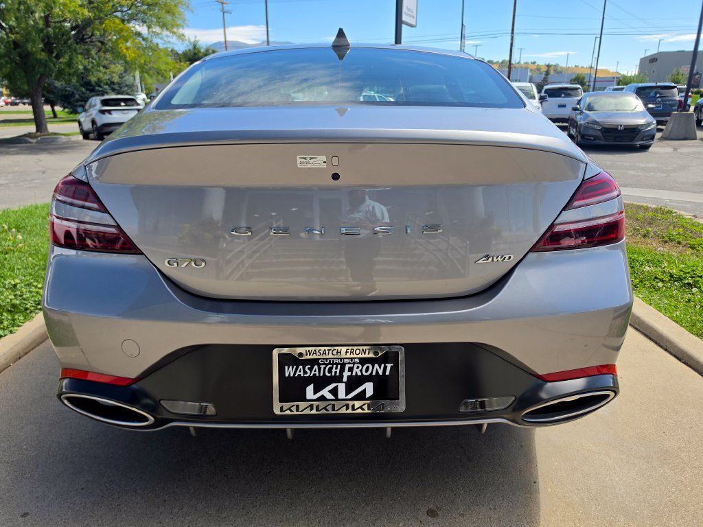 Used 2025 Genesis G70 2.5T AWD/4WD image 6