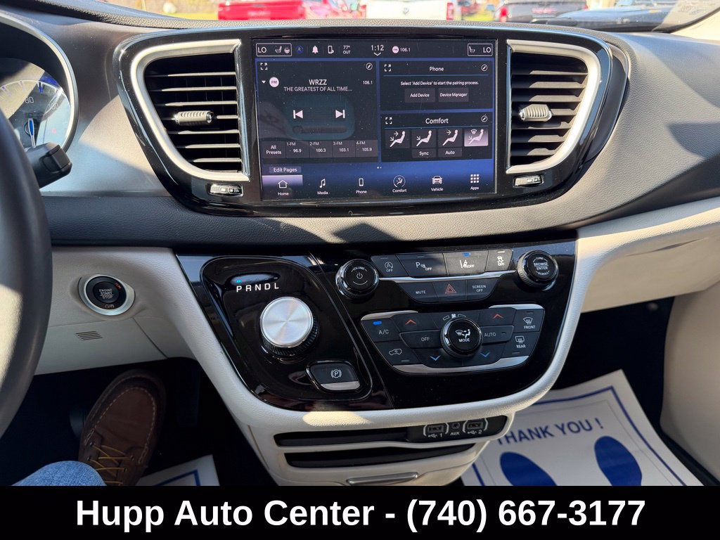 Used 2024 Chrysler Pacifica Touring-L FWD image 10