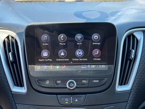 Used 2024 Chevrolet Malibu LT image 12