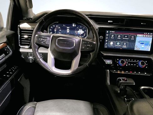 Used 2022 GMC Sierra 1500 Denali image 7