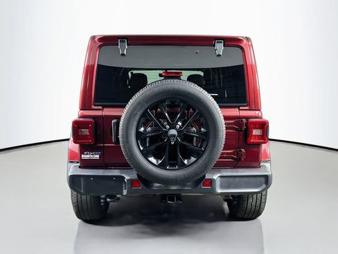 Used 2021 Jeep Wrangler Unlimited Sahara w/ Cold Weather Group AWD/4WD image 6
