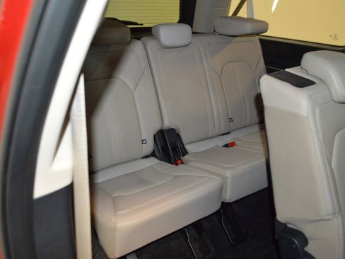 Used 2022 Ford Expedition Max Limited image 13