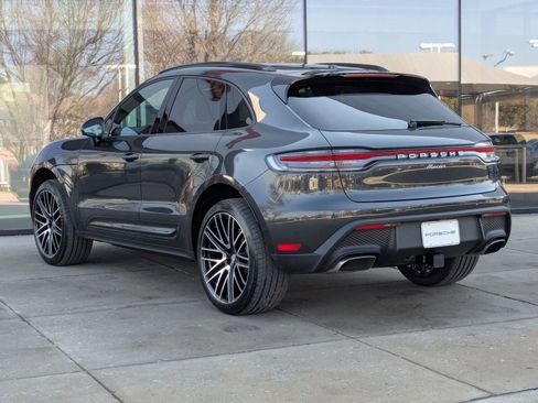 New 2026 Porsche Macan image 3
