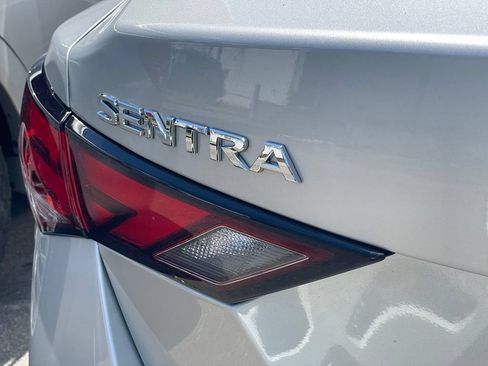 Certified 2023 Nissan Sentra S FWD image 9