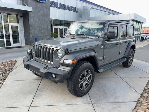 Used 2018 Jeep Wrangler Unlimited Sport S image 3