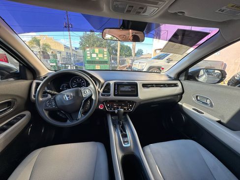 Used 2020 Honda HR-V EX image 26