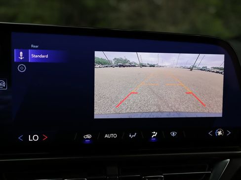 Used 2025 Chevrolet Equinox EV LT FWD image 19