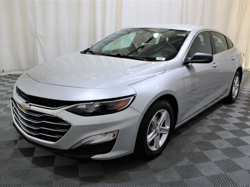 Used 2021 Chevrolet Malibu LS image 31