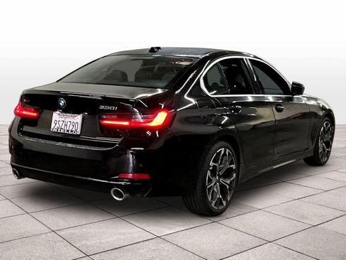 Used 2025 BMW 330i xDrive Sedan w/ Premium Package AWD/4WD image 15