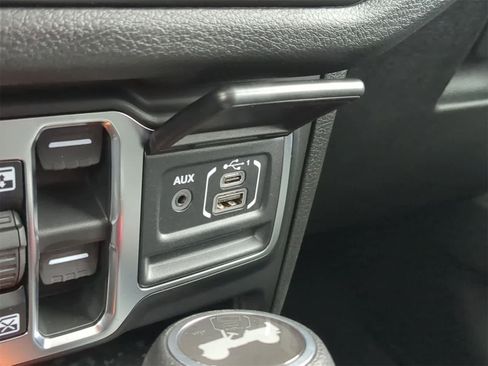 Used 2026 Jeep Wrangler Sport image 35