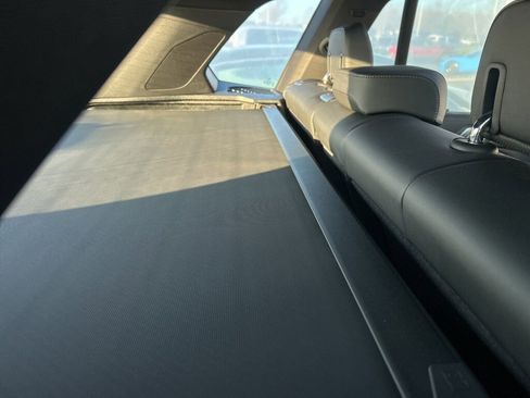 Used 2025 BMW X5 sDrive40i w/ M Sport Package image 6