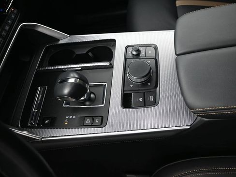 Used 2024 MAZDA CX-90 Plug-In Hybrid w/ Premium Plus image 11