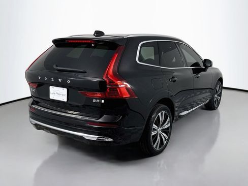 Used 2023 Volvo XC60 B5 Plus AWD/4WD image 9