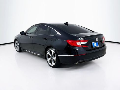 Used 2018 Honda Accord Touring image 5