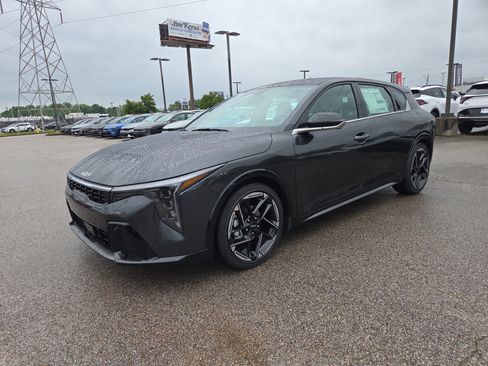 New 2026 Kia K4 GT-Line FWD image 1