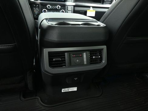 New 2026 Ford F250 Lariat w/ Black Appearance Package AWD/4WD image 20