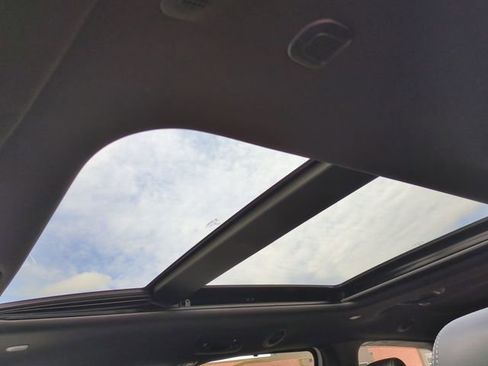 New 2026 Chrysler Pacifica Select image 34