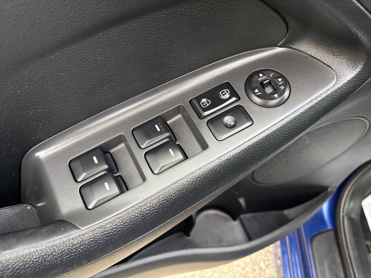 Used 2017 Kia Forte LX FWD image 21