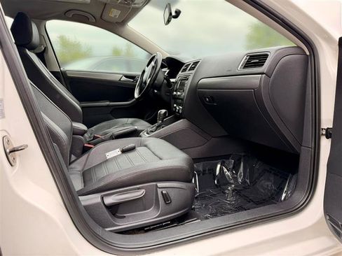Used 2014 Volkswagen Jetta SEL FWD image 10
