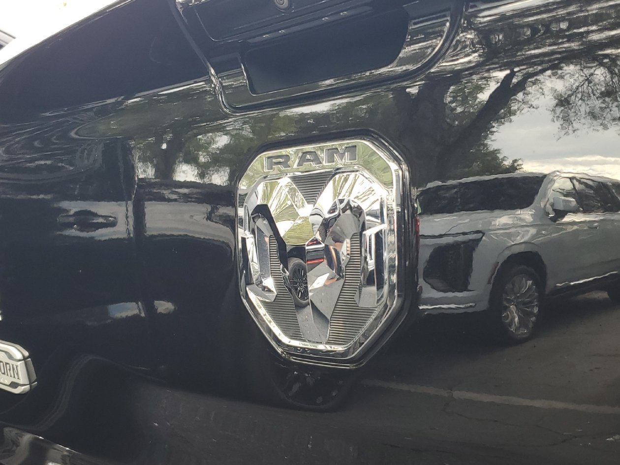 Used 2024 RAM 1500 Limited AWD/4WD image 6