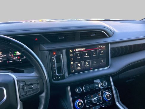 Used 2023 GMC Yukon Denali w/ Denali Reserve Package AWD/4WD image 7